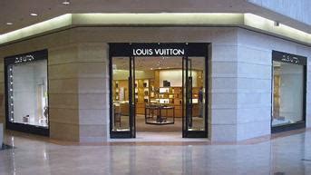 curbside pickup louis vuitton|where to buy louis vuitton.